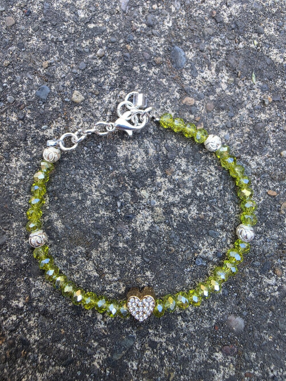 Olive Green Faceted Glass Bead & Rhinestone Heart Bracelet | Stainless Steel